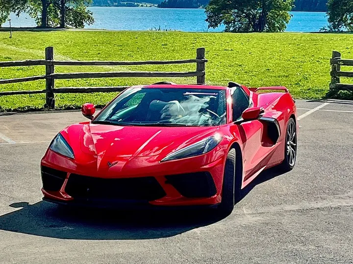 Corvette C8