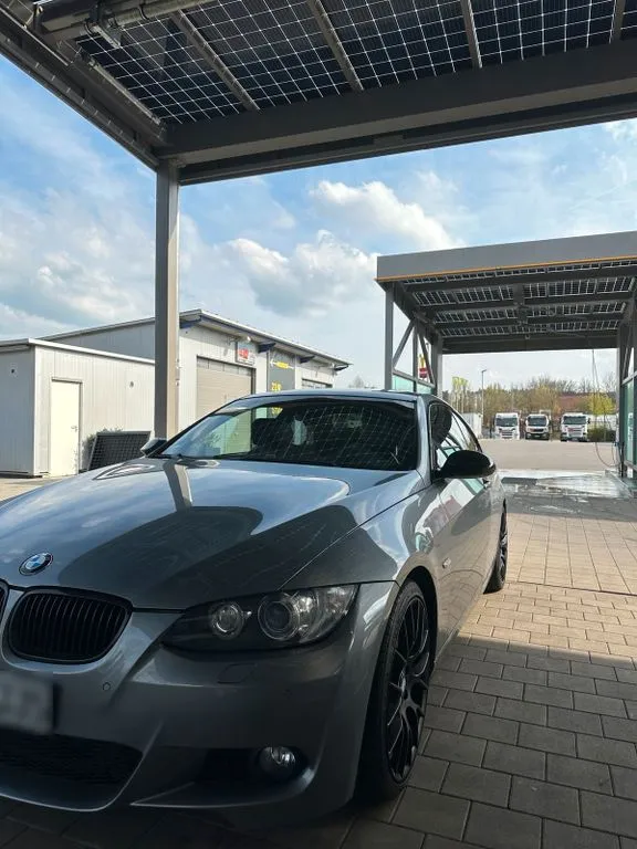 BMW 335