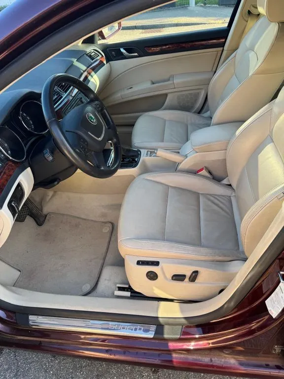 Škoda Superb