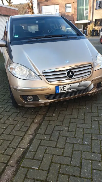 Mercedes-Benz A 200