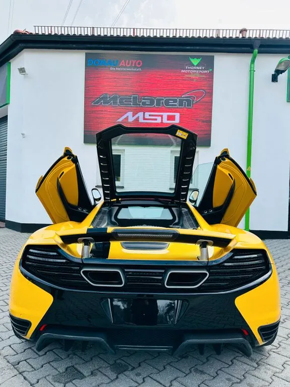 McLaren MP4-12C