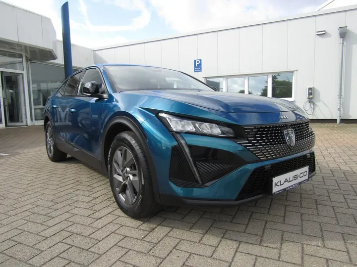 Peugeot 408