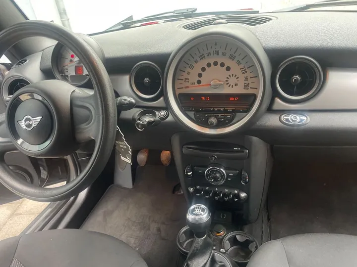 MINI Cooper Cabrio