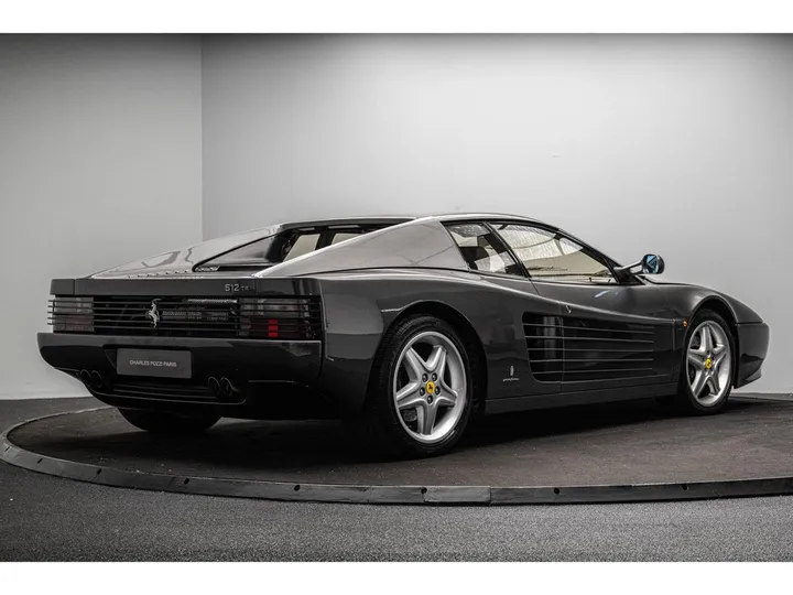 Ferrari 512