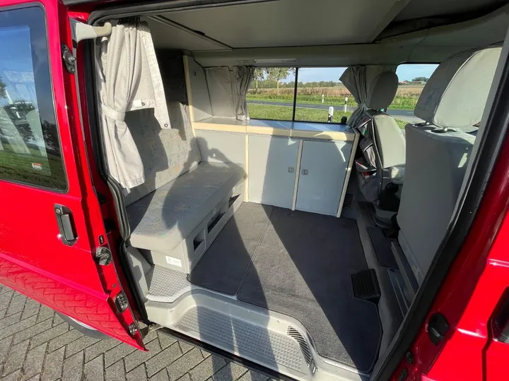Volkswagen T4 California