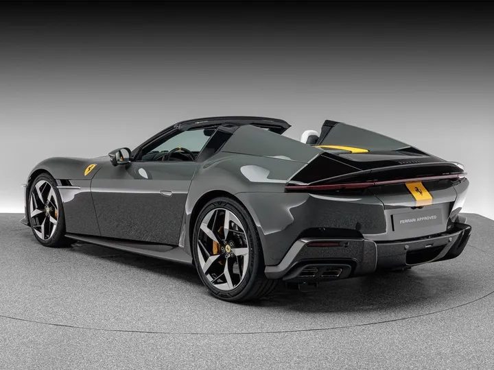 Ferrari 12Cilindri