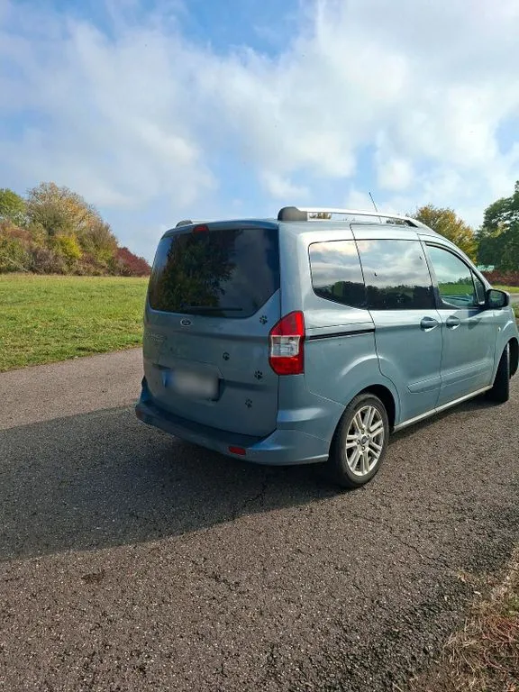 Ford Tourneo Courier