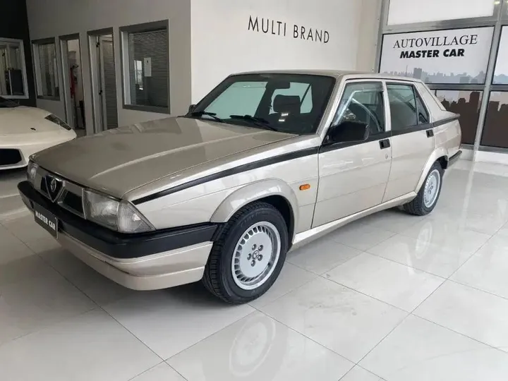 Alfa Romeo 75