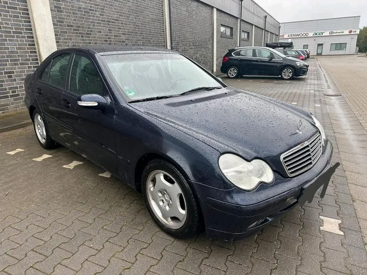 Mercedes-Benz C 200