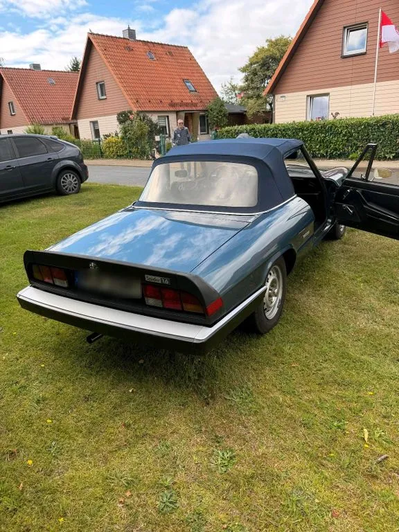 Alfa Romeo Spider