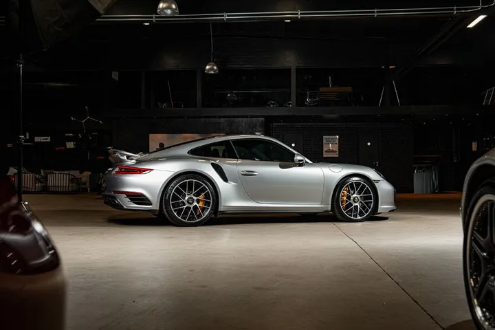 Porsche 991