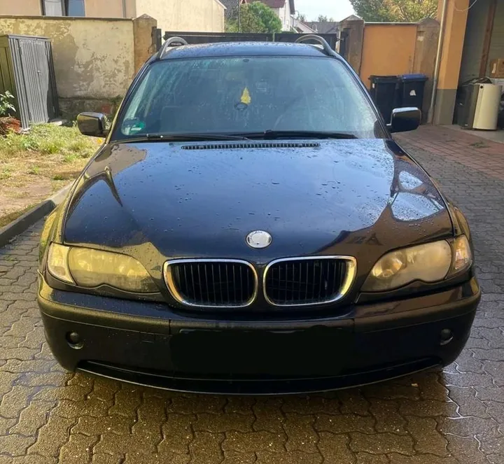 BMW 320