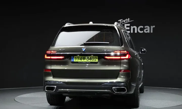 BMW X7