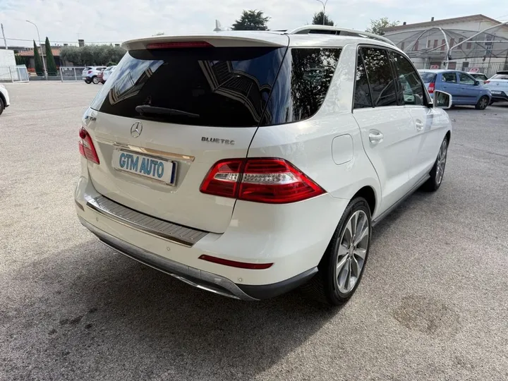 Mercedes-Benz ML 350