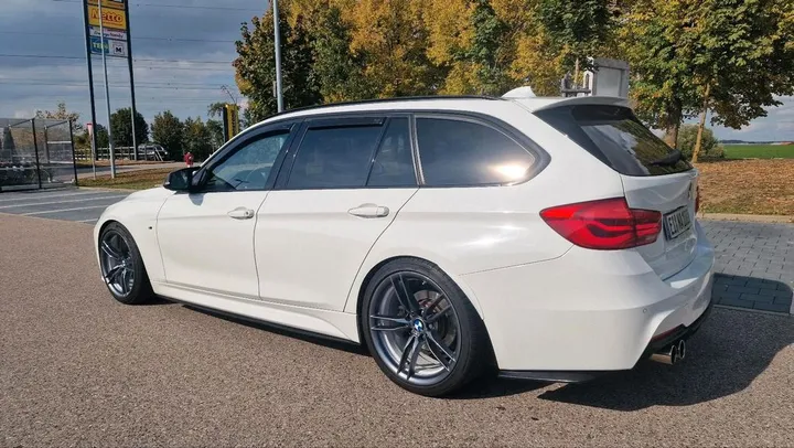 BMW 325