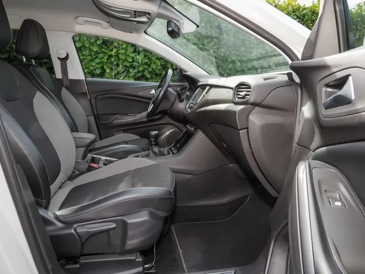 Opel Grandland (X)