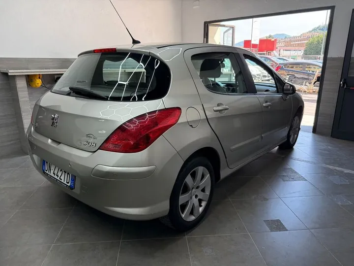 Peugeot 308