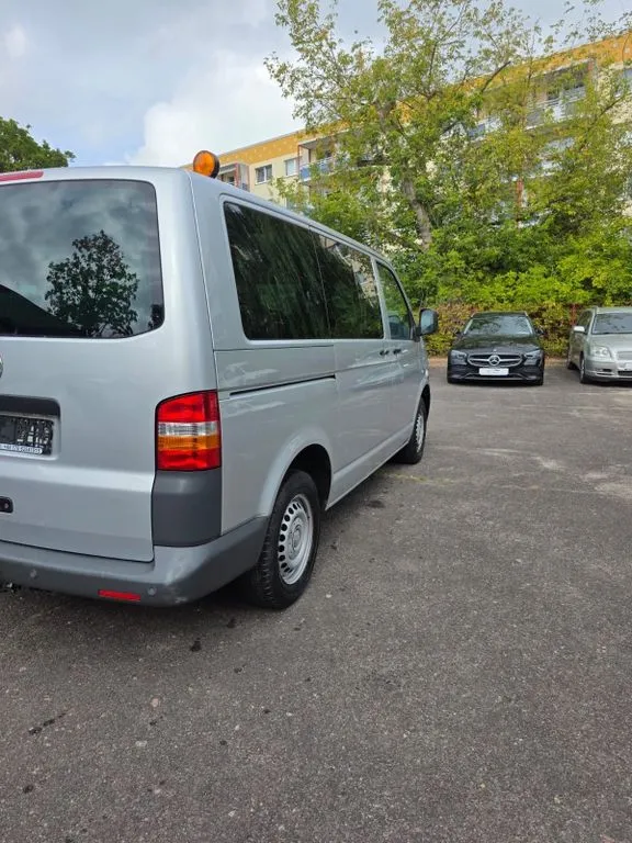 Volkswagen T5 Caravelle