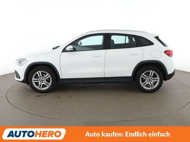 Mercedes-Benz GLA 180