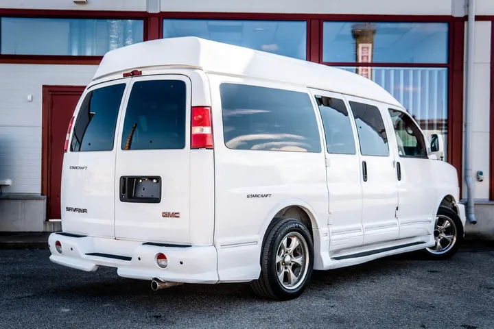 GMC Savana