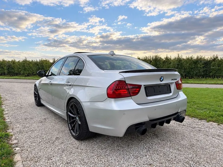 BMW 325