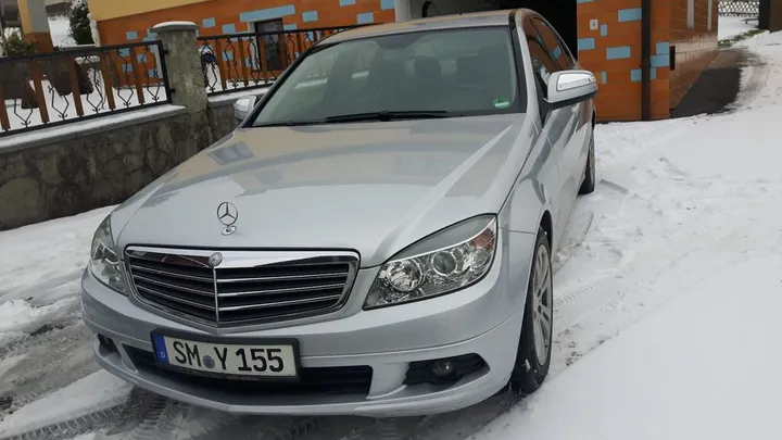 Mercedes-Benz C 220