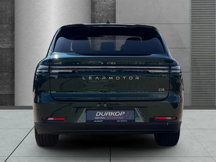 Leapmotor C10