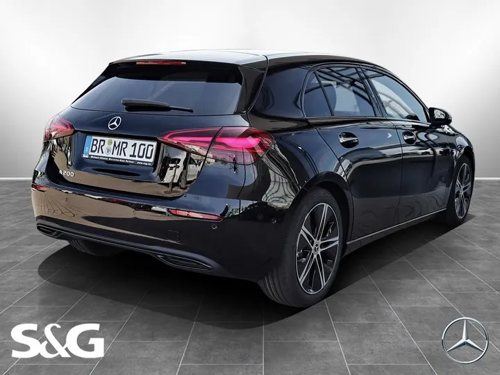 Mercedes-Benz A 200