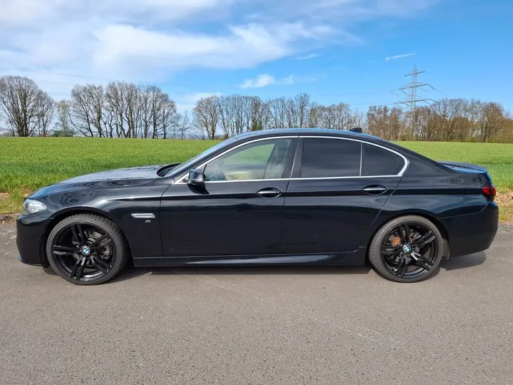 BMW 528