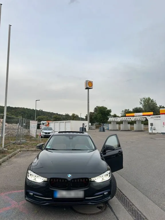 BMW 320