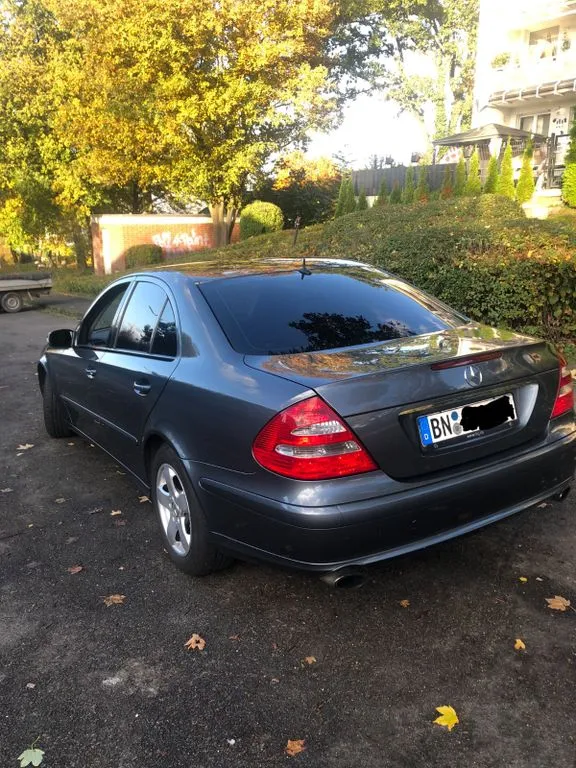 Mercedes-Benz E 280