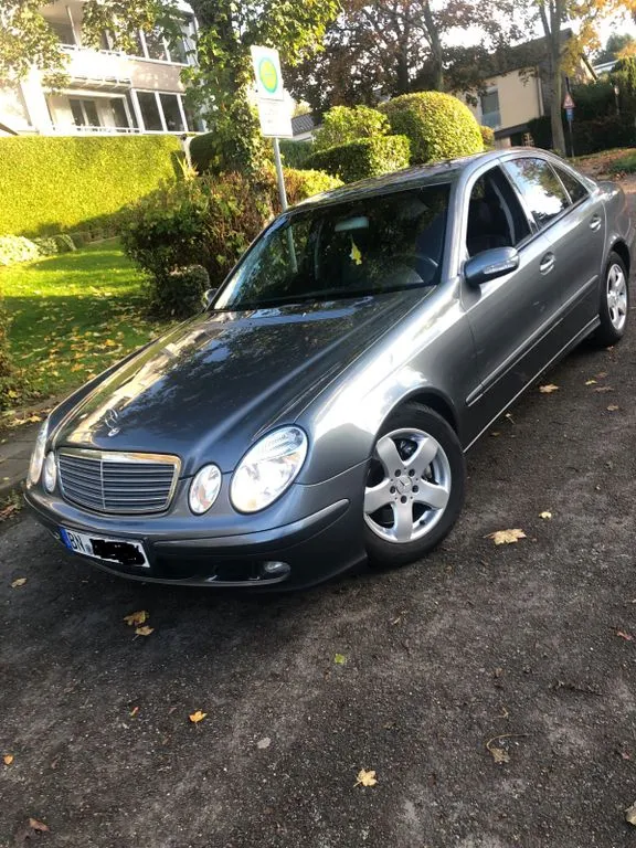 Mercedes-Benz E 280