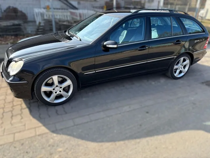 Mercedes-Benz C 320