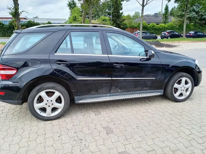 Mercedes-Benz ML 350