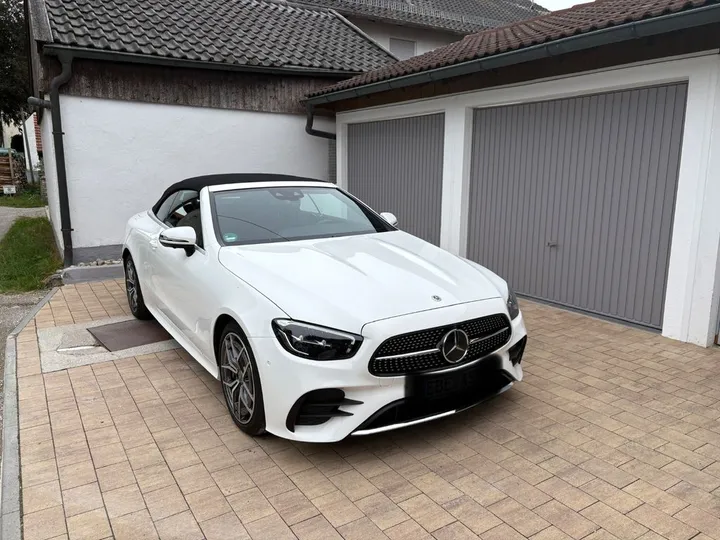 Mercedes-Benz E 300