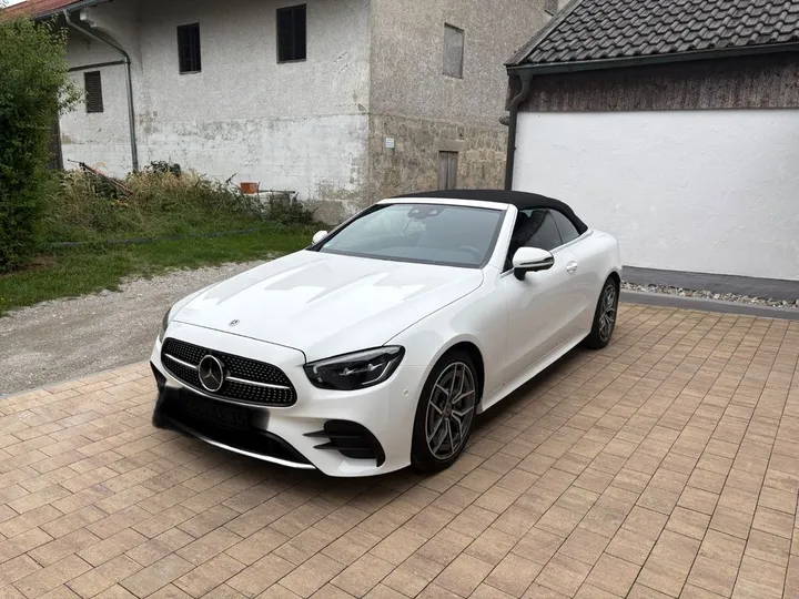 Mercedes-Benz E 300
