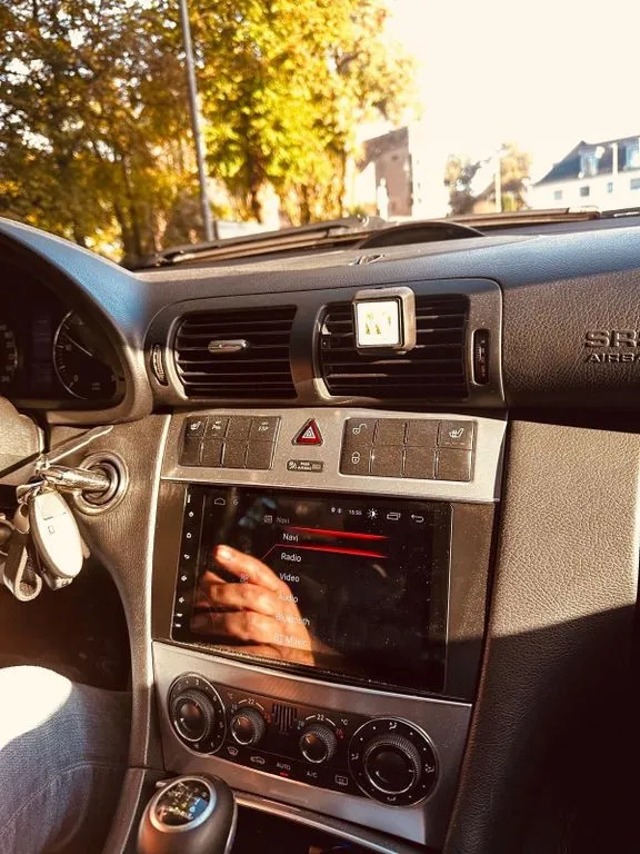 Mercedes-Benz C 220