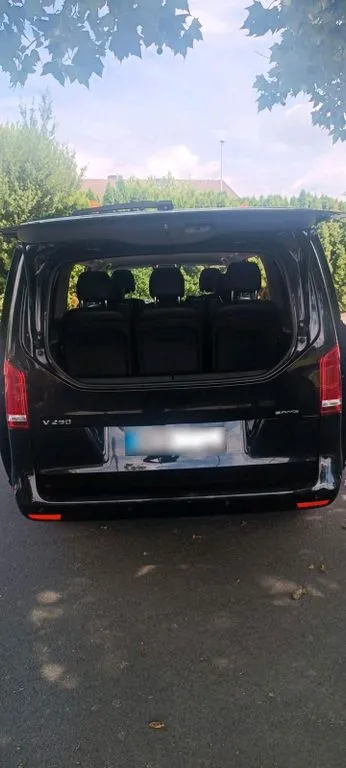 Mercedes-Benz V 250