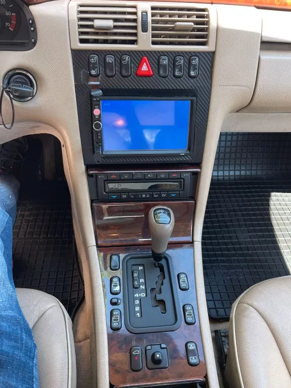 Mercedes-Benz E 430