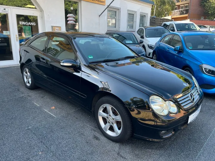 Mercedes-Benz C 180
