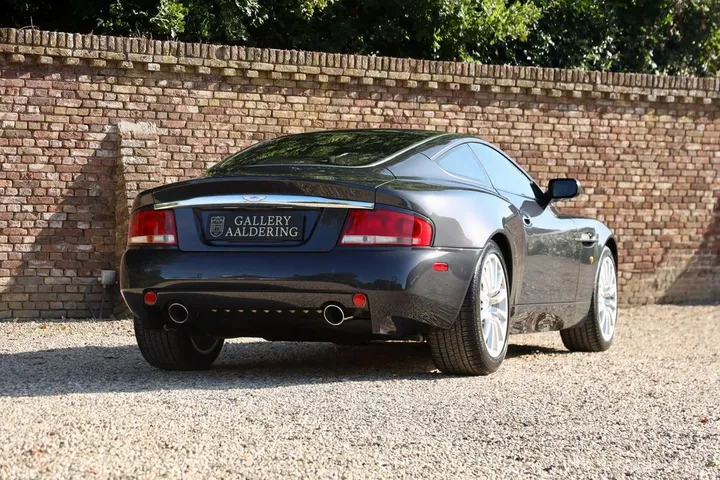 Aston Martin Vanquish