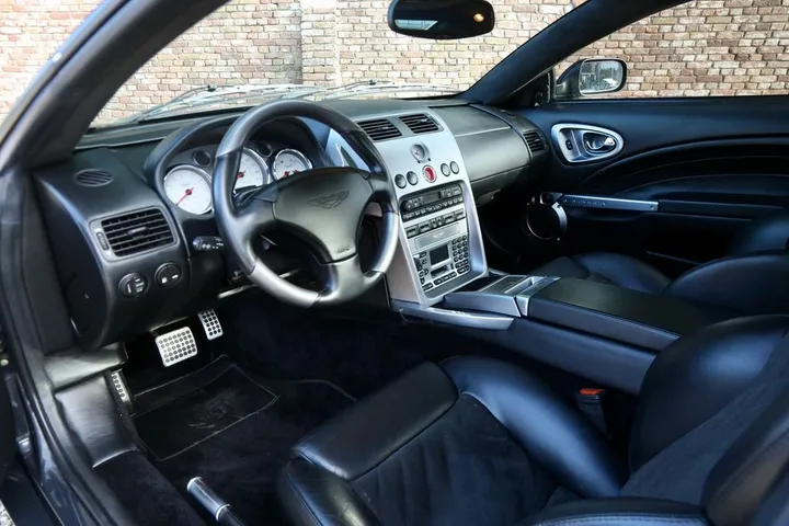 Aston Martin Vanquish