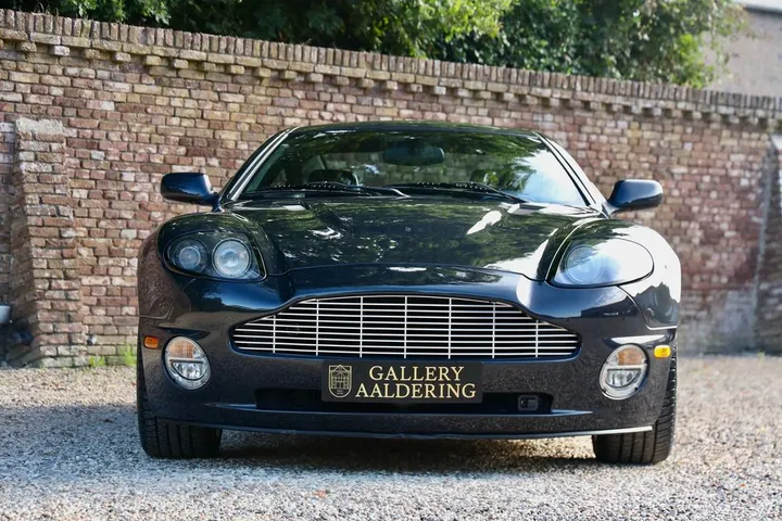 Aston Martin Vanquish
