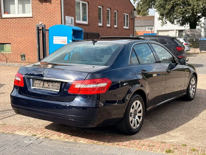 Mercedes-Benz E 250
