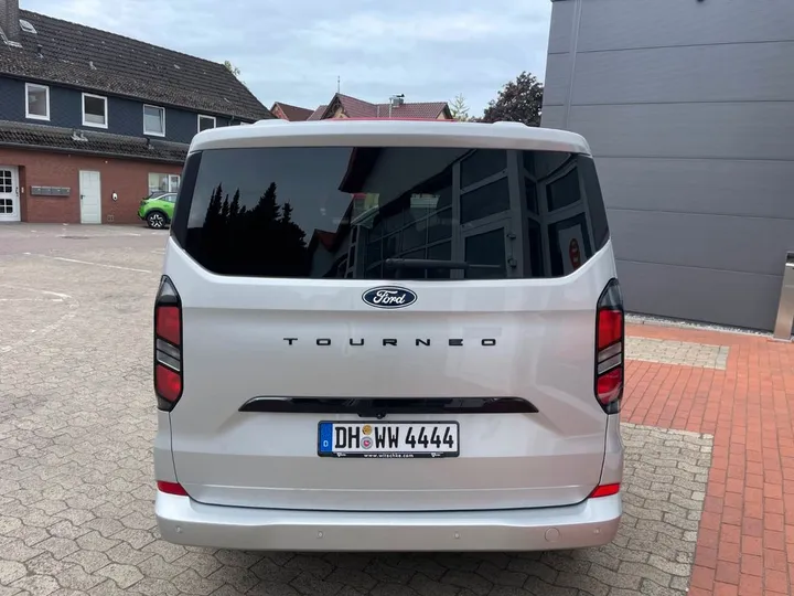 Ford Tourneo Custom
