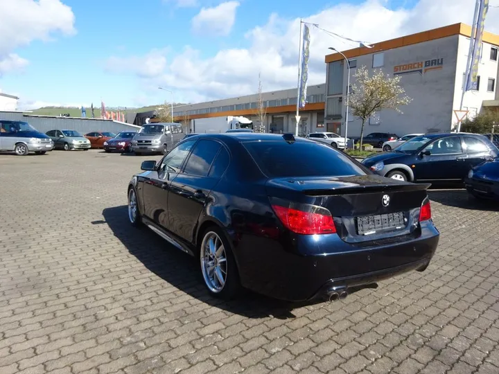 BMW 545