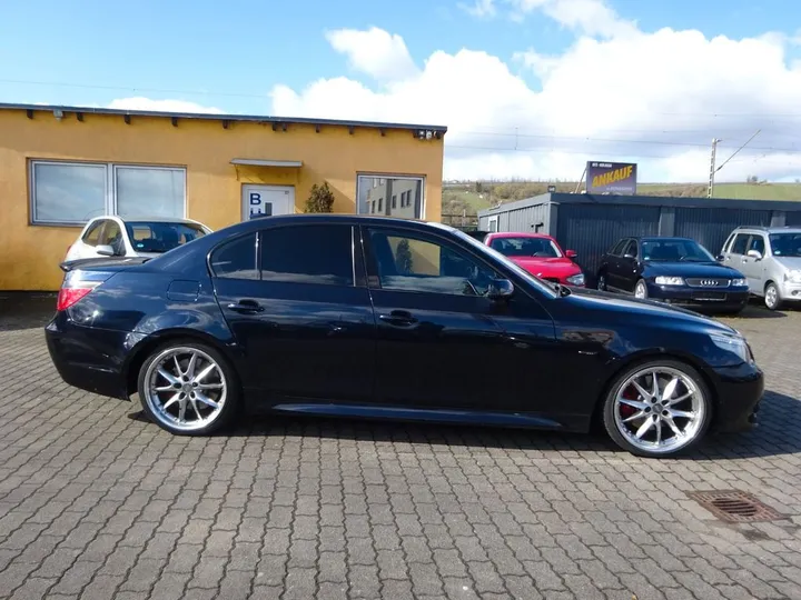BMW 545