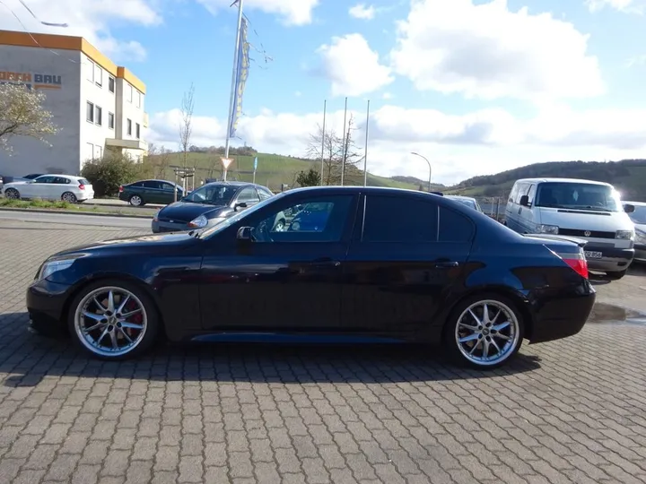 BMW 545