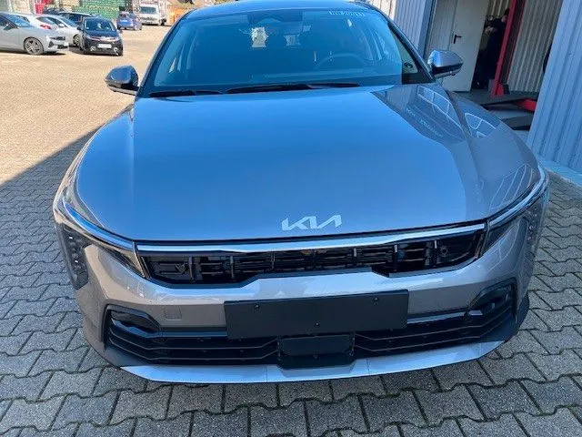 Kia K4