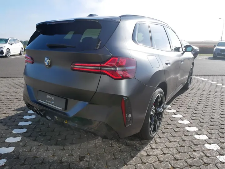 BMW X3 M50